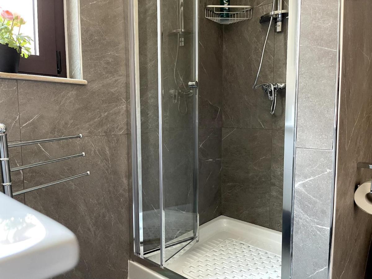 Faraone Apartments Catania Bagian luar foto