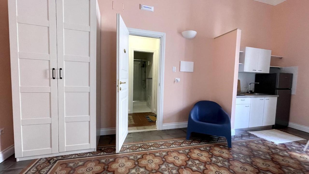 Faraone Apartments Catania Bagian luar foto