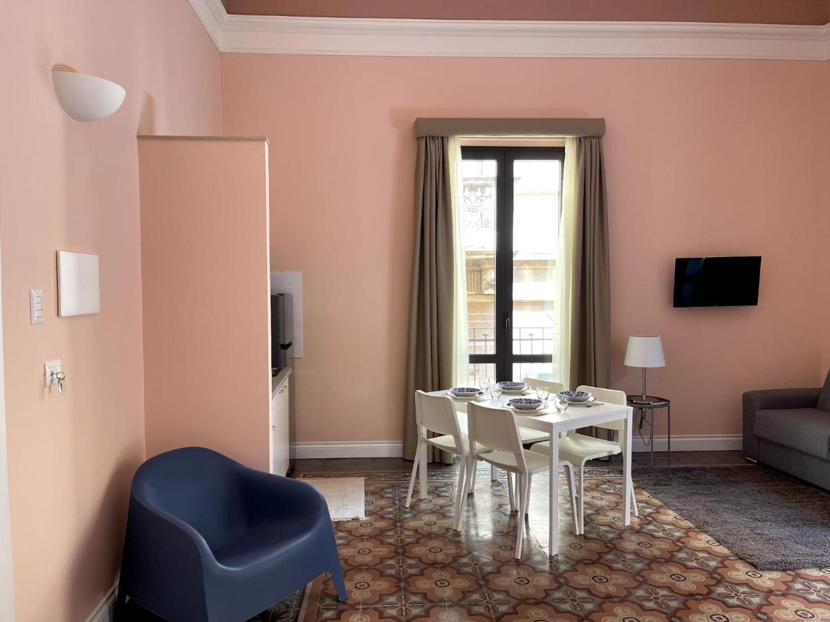 Faraone Apartments Catania Bagian luar foto