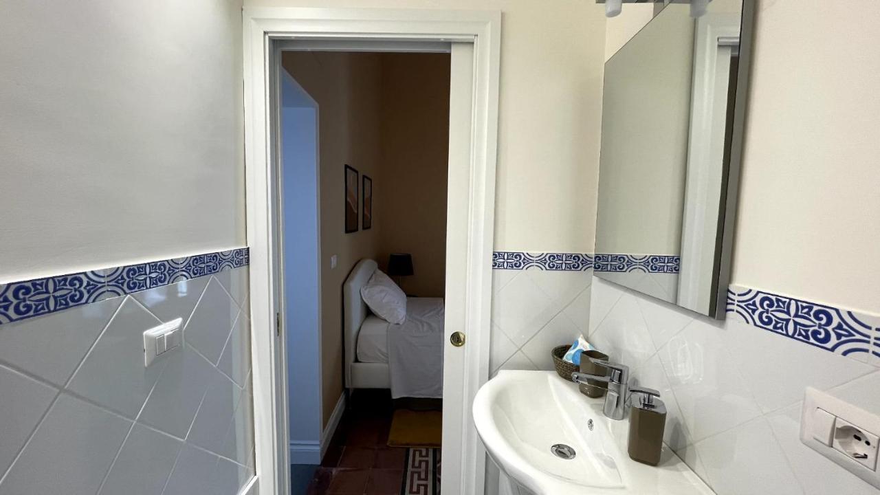 Faraone Apartments Catania Bagian luar foto