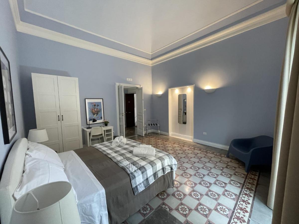 Faraone Apartments Catania Bagian luar foto